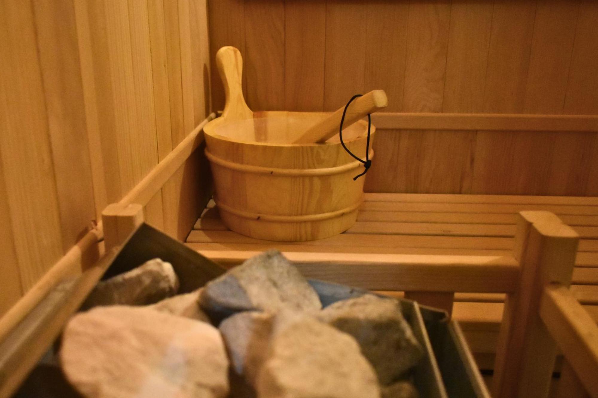 Ferienwohnung Hebergement Insolite Avec Jacuzzi Privatif Millau Exterior foto